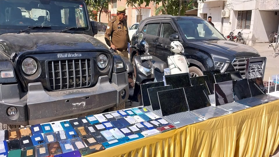 Online gaming fraud of 400 crores with the help of D gang kingpin was running network in Noida from Dubai