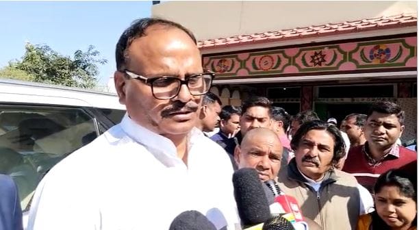 Deputy CM suddenly reached the school, the condition of the villagers was known