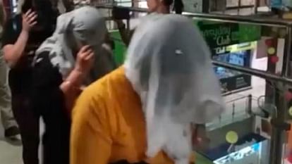Dehradun: फ्लैट में चल रहे देह व्यापार का भंडाफोड़, ऑनलाइन बुकिंग से भेजी जाती थीं महिलाएं, चार गिरफ्तार