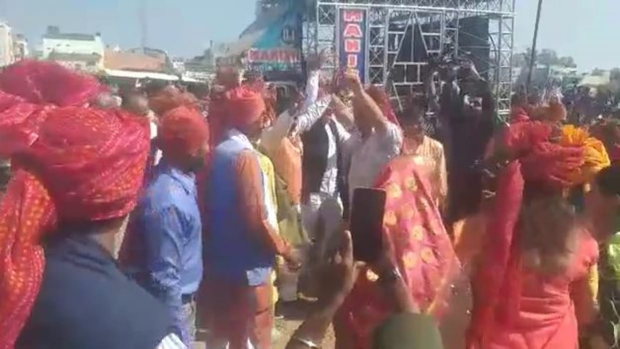 BJP MLA Thakurdas Nagvanshi dance on DJ from Pipariya in Narmadapuram district went viral