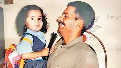 Inayat Vats Daughter Of Martyr Major Navneet Vats Set To Join Army - Amar Ujala Hindi News Live - देशसेवा का जज्बा:2003 में शहीद हुए थे मेजर नवनीत वत्स...अब 20 साल बाद