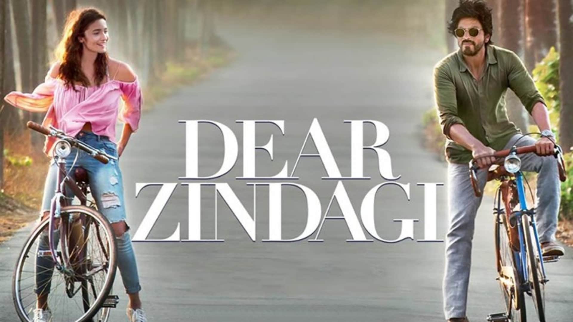 RARKPK Star Alia Bhatt shared working Experience with Shah Rukh Khan in Dear Zindagi Says My mind went Blank