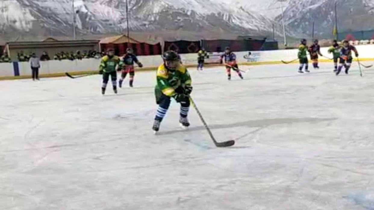 Ice Hockey Competition: Himachal out of gold medal race after losing to Ladakh, will fight with Delhi for bron
