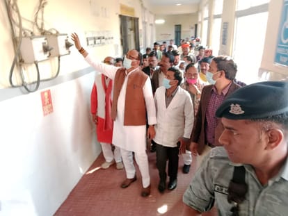 Surprise inspection of deputy CM: Health of the patients reached the hospital, angered over the poor quality