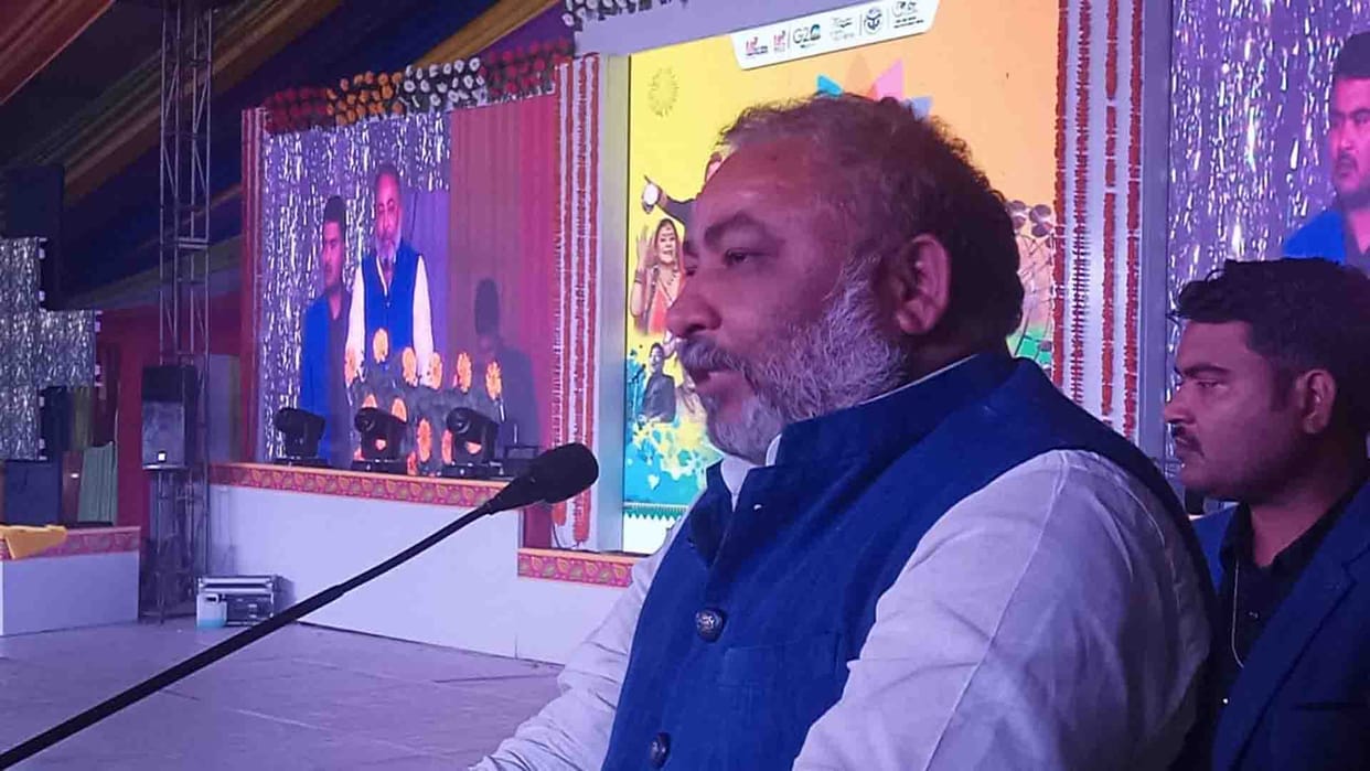 Investors Summit: Minister Rakesh Sachan said NOC of 1000 days will be available for setting up an enterprise