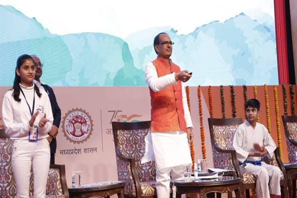 MP News: CM Shivraj said – Ladli Laxmi Yojana has brought changes, sent 107 crores to the account of 3.33 lakh
