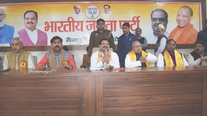 BJP minister Anoop Pradhan said Akhilesh Yadav is not a Shudra he comes from a backward caste In Mainpuri