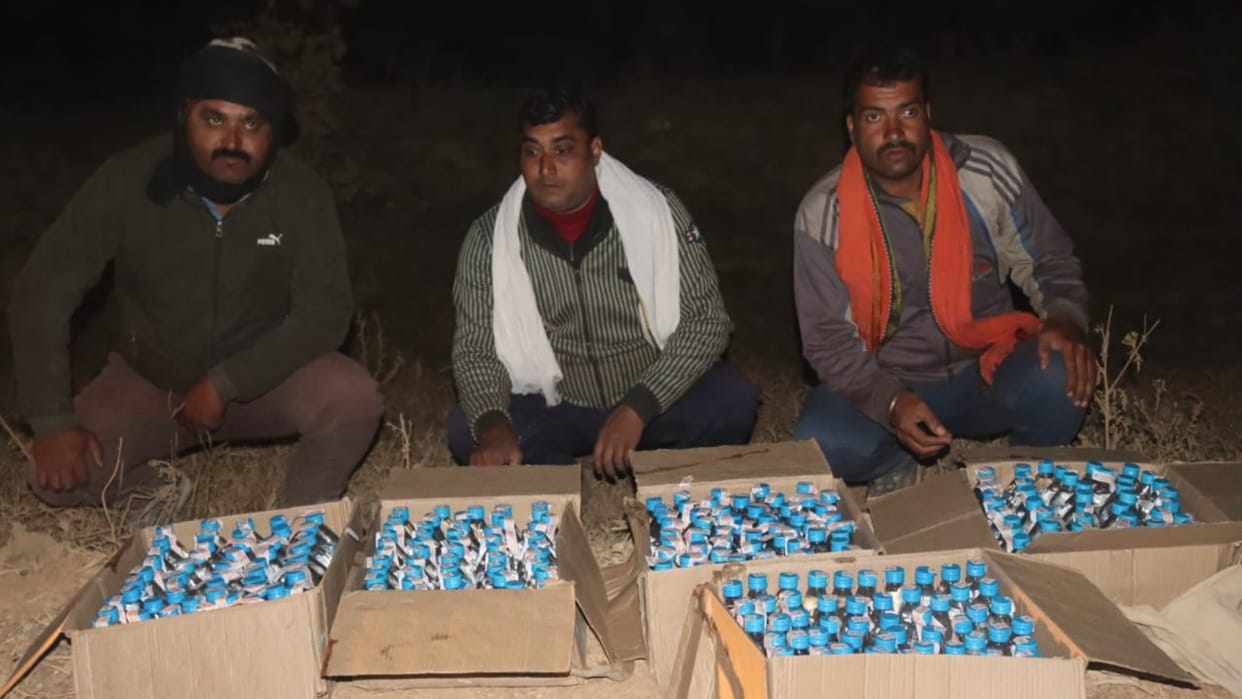 MP News BJP MLA caught illegal liquor while returning from Vikas Yatra in Shahdol