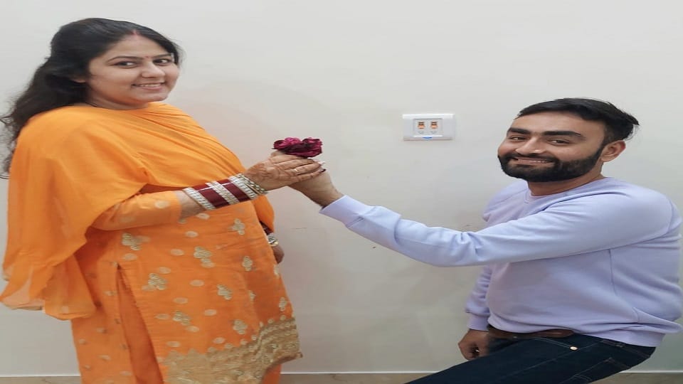 expressed love on rose day