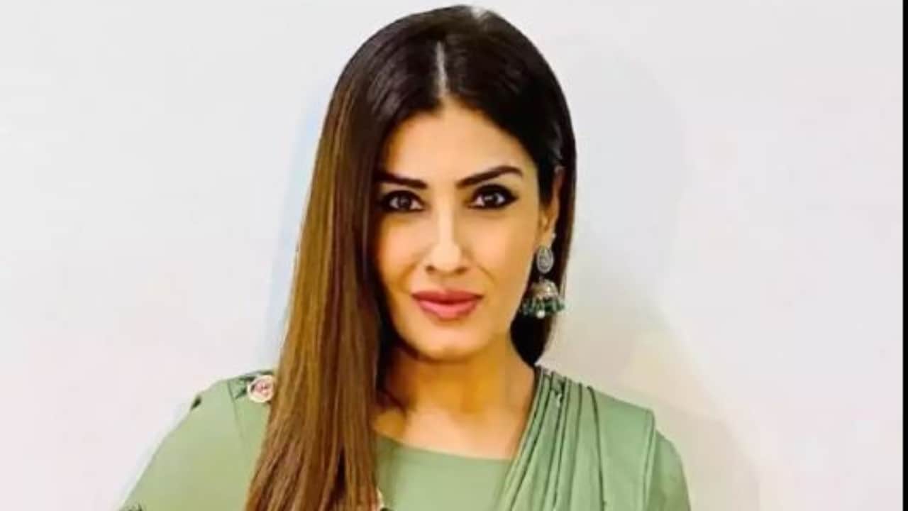raveena tandon denied to do kissing scene in films actress had put condition for shooting the rape scene
