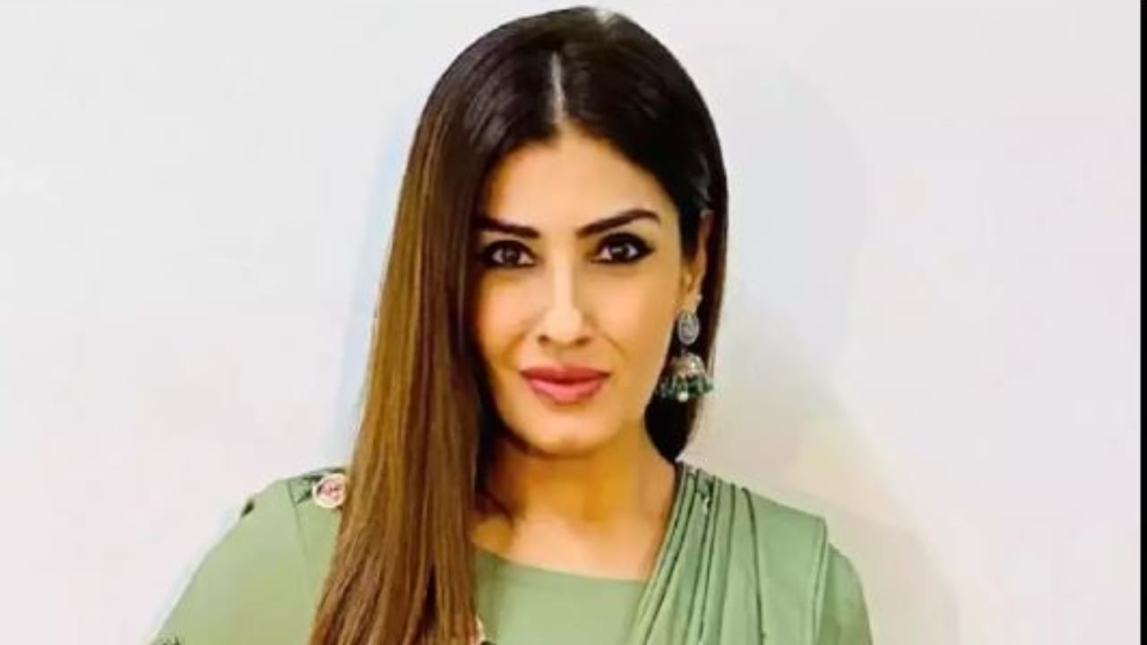 raveena tandon denied to do kissing scene in films actress had put condition for shooting the rape scene