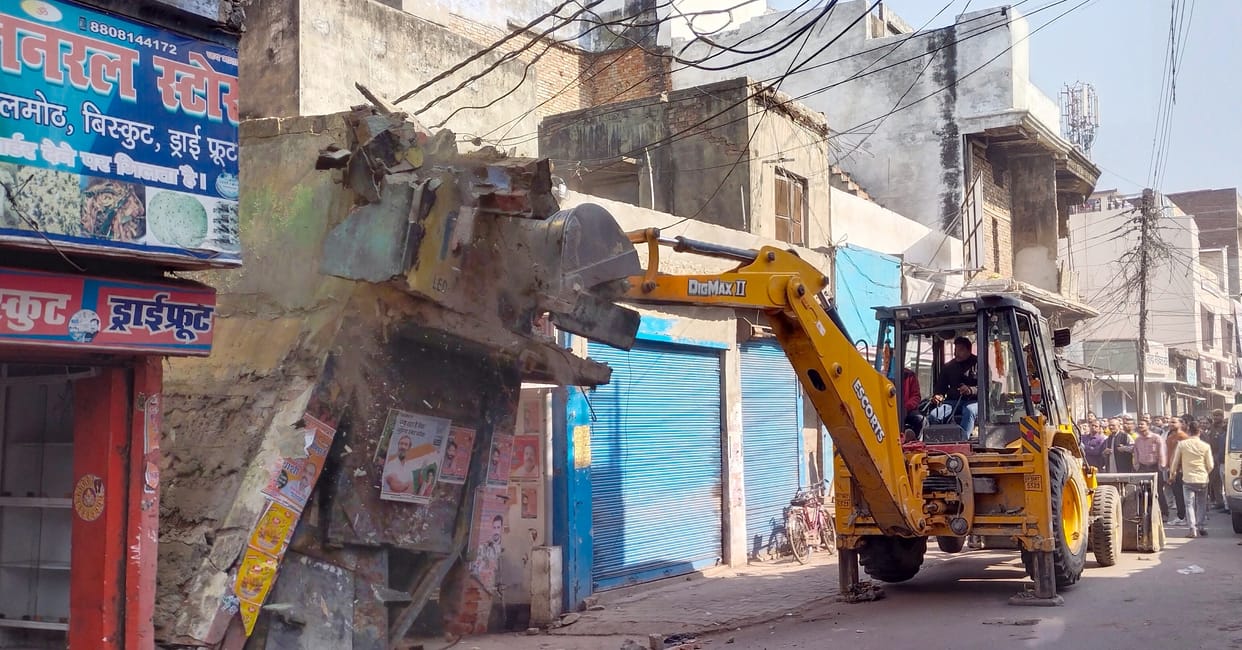 Attack on encroachment from JCB, illegal constructions were broken