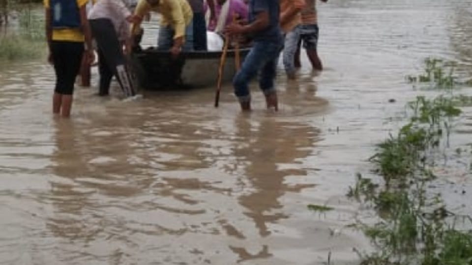Two brothers who went to farm along grandmother died due to drowning in drain in Jhansi