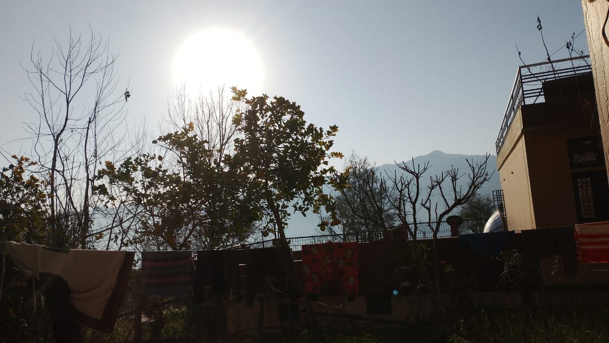 Uttarakhand Weather Today All Update sunny weather after snowfall last night
