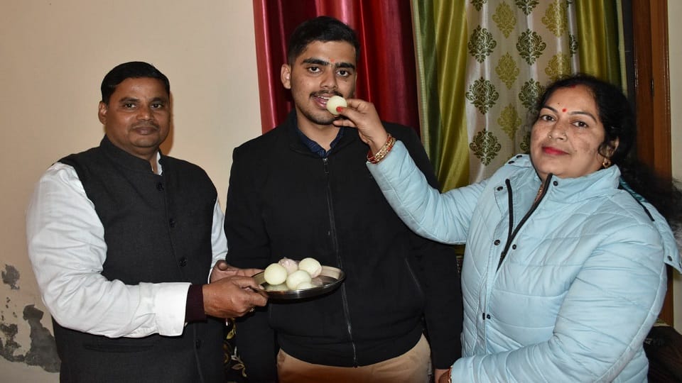 JEE Mains: Topper Deshank said that my only priority was studies