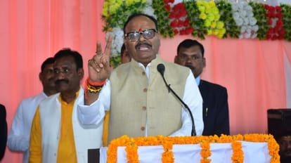 भदोही में डिप्टी सीएम ब्रजेश पाठक