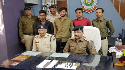 नाबालिग के साथ दिव्यांग पहुंचा पेट्रोल पंप लूटने: नकली पिस्टल से किया फायर, सीसीटीवी कैमरे पर भी फेंके पत्थर पुलिस गिरफ्त में आरोपी।