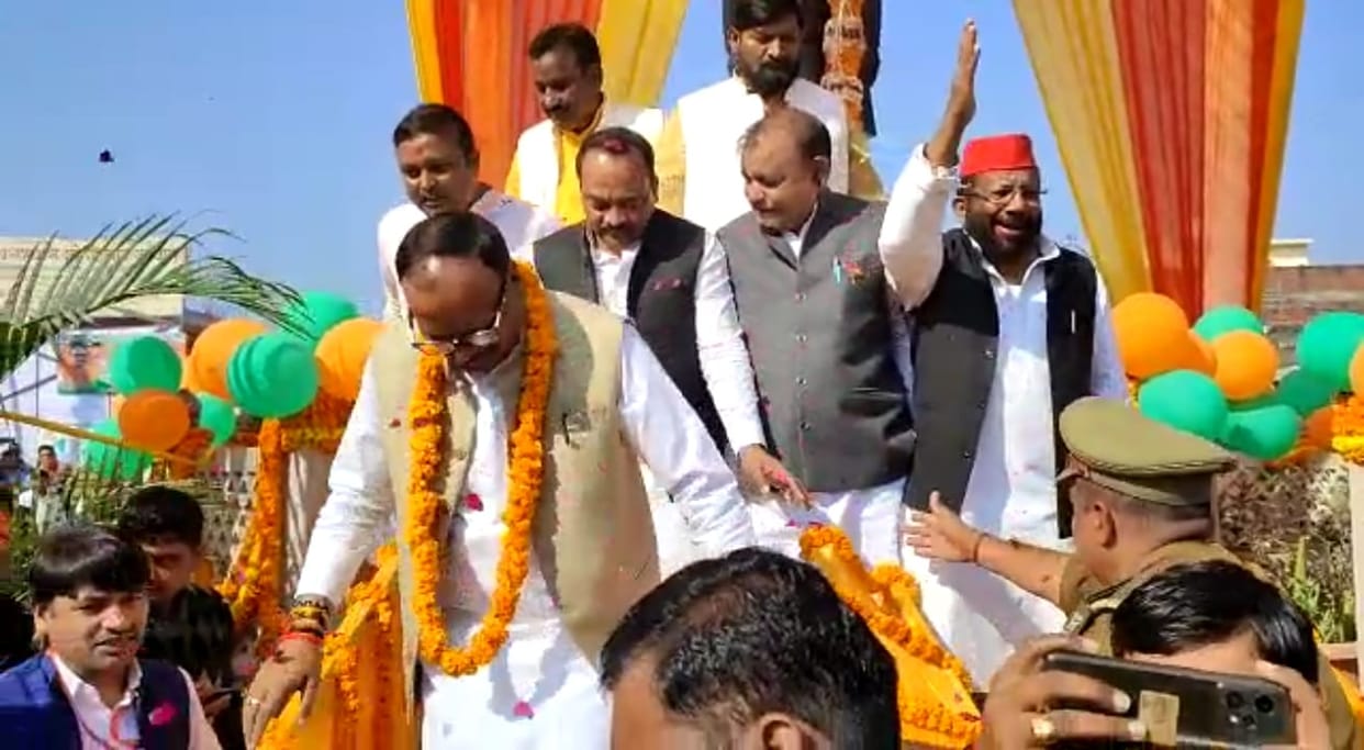 Samajwadi party MLA Zahid beg seen with Deputy CM Brajesh Pathak in bhadohi
