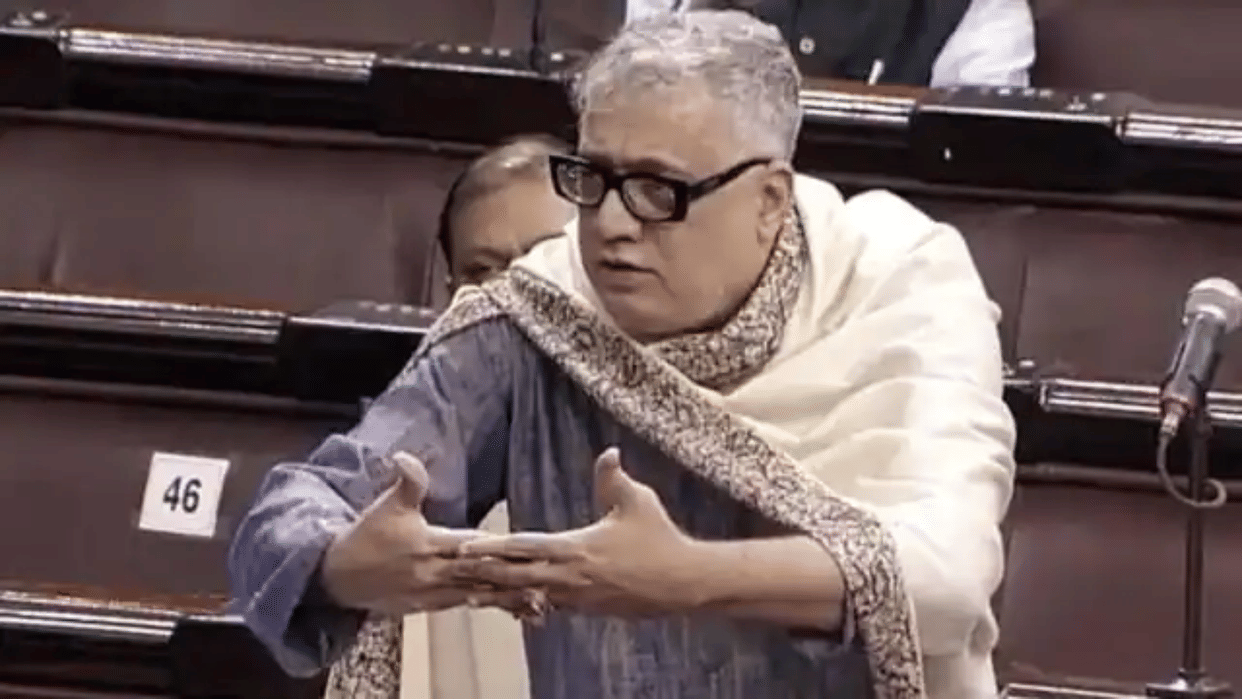 MP Derek o Brien Praises Shah Rukh Deepika Padukone John Abraham Pathaan in Rajyasabha
