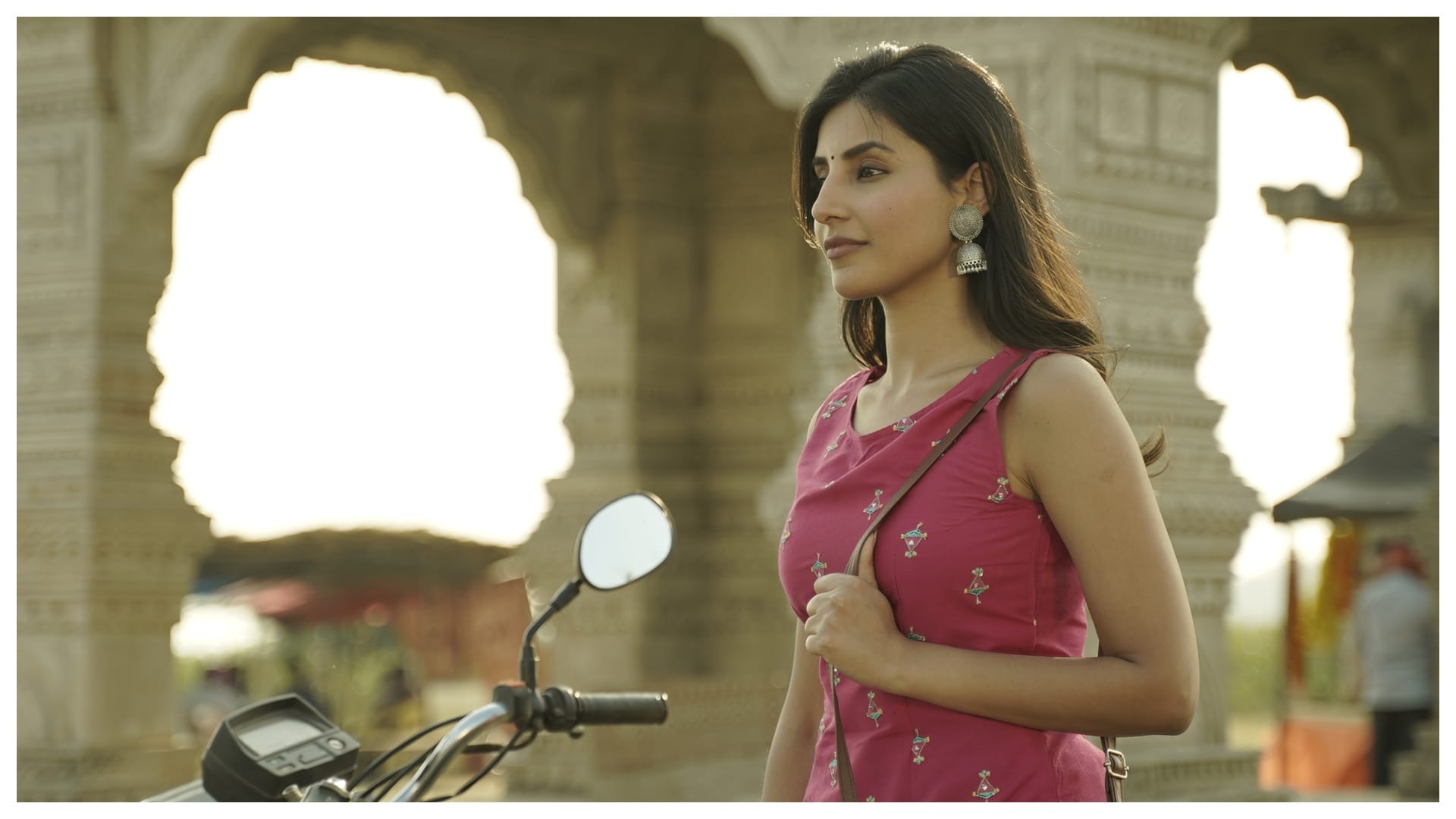 Mirzapur Fame Harshita Gaur Got Another Big Chance playing a strong character in Jehanabad Of Love and War