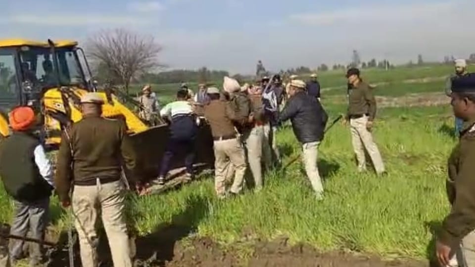Clash between farmers and ambala administration in Kodwa village regarding Ambala Shamli Expressway