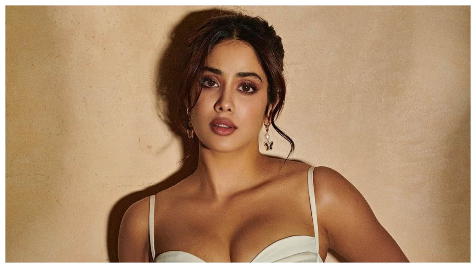 Bawaal Actress Janhvi Kapoor Talks About Being called a Nepo Baby On Internet Says I am Prioritising hard wor