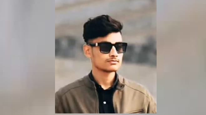 Girlfriend had cut her hand with a blade, boyfriend committed suicide by jumping into the river