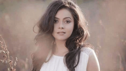 Devoleena Bhattacharjee reacts on trolls said langoor ke hath me angoor on husband Shahnawaz Sheikh