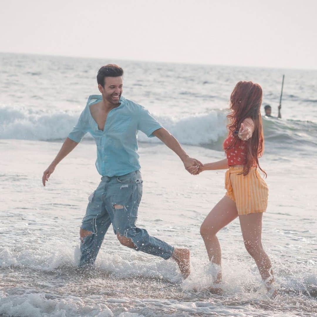 actor aamir ali shared photos on instagram with mystery girl got viral on social media