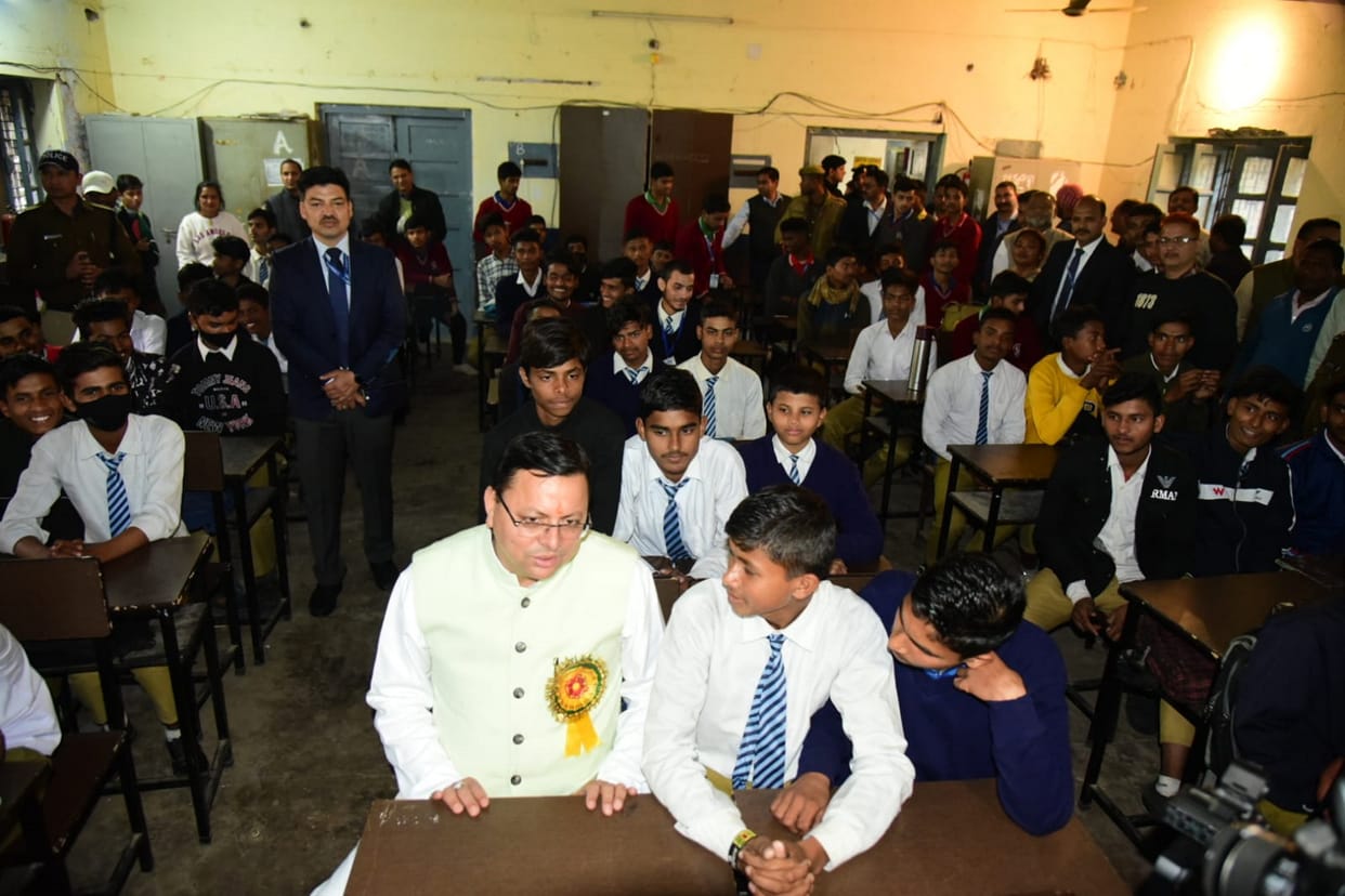 CM Dhami reached his old school became a student among children Uttarakhand news in hindi