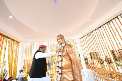 Akhilesh Yadav Rally in Ghazipur lashed out at BJP and wooed youth and farmers for  Mission 2024