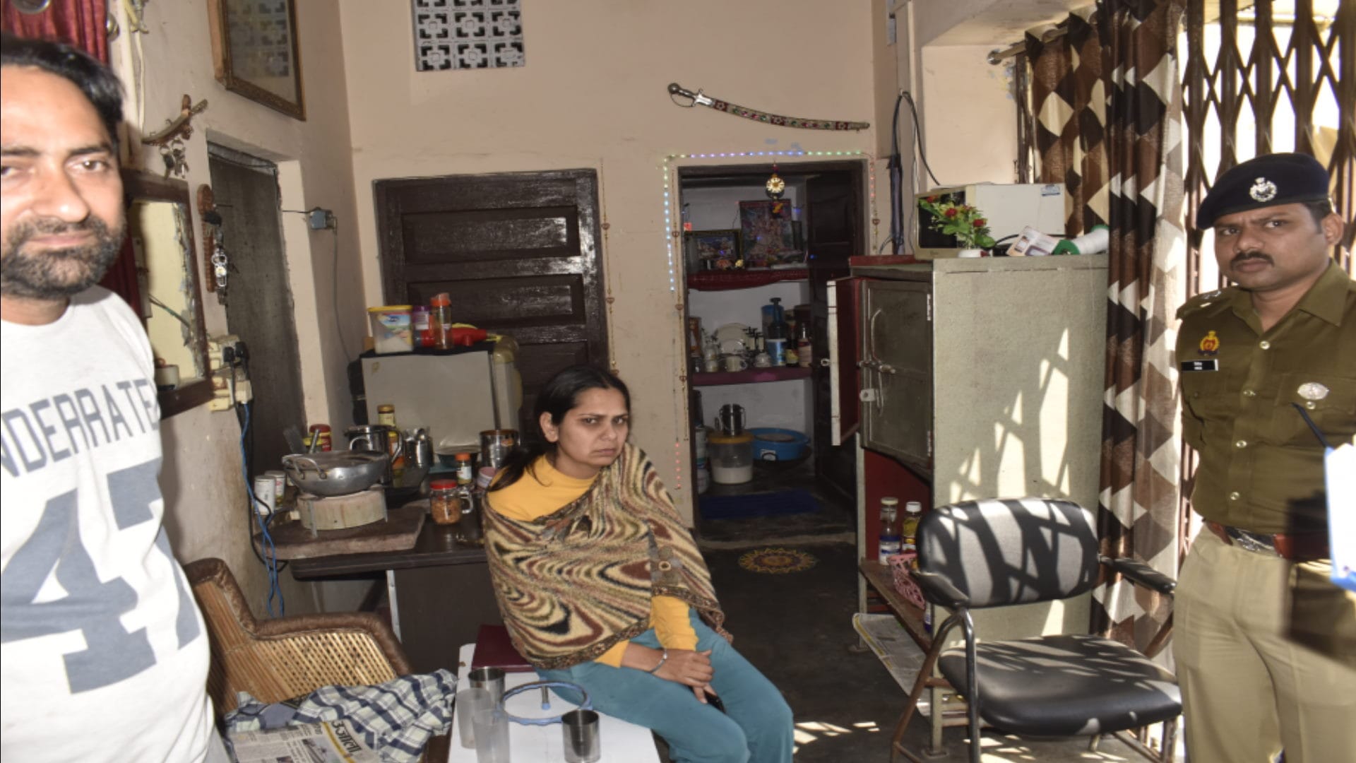 Meerut: Inspector Indrajit Singh committed suicide by shooting at night and officials are investigating