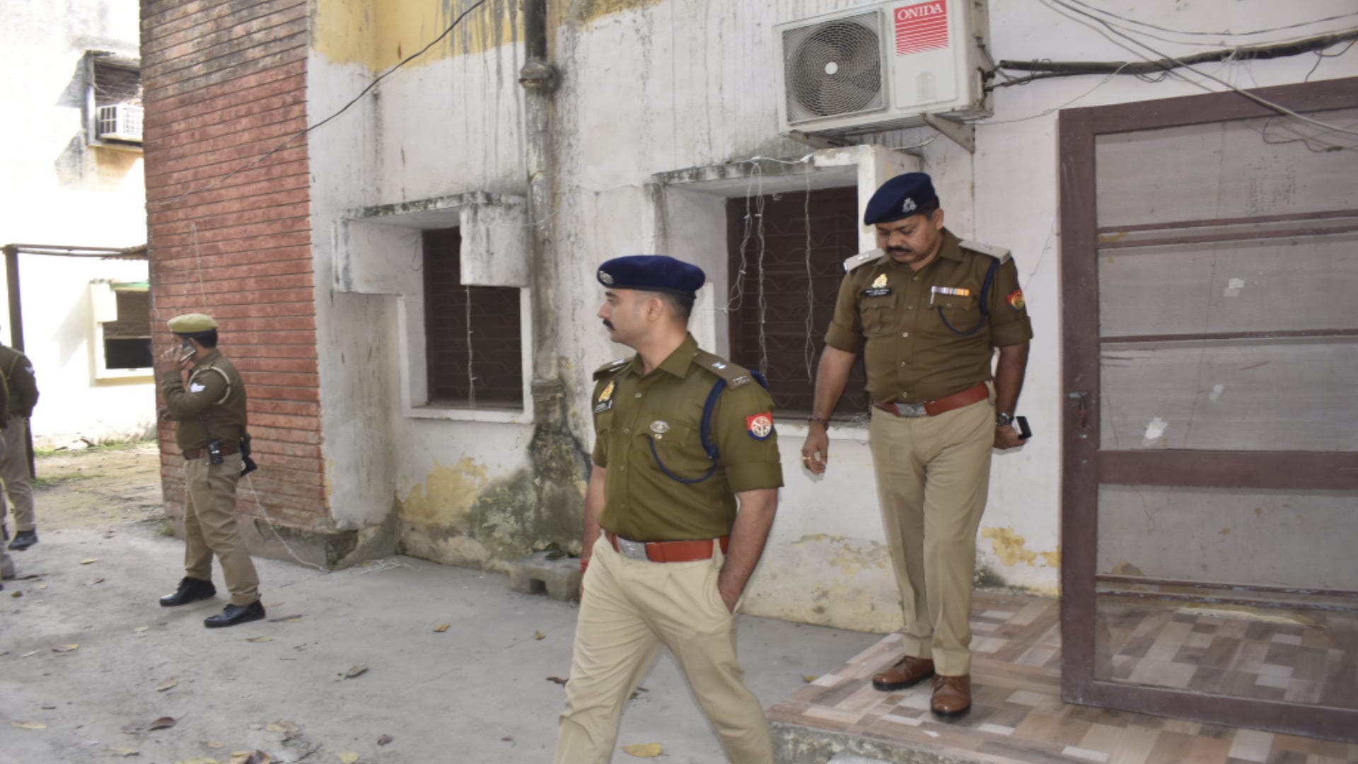 Meerut Inspector Suicide Case: Indrajeet Singh posted at several police posts in Saharanpur