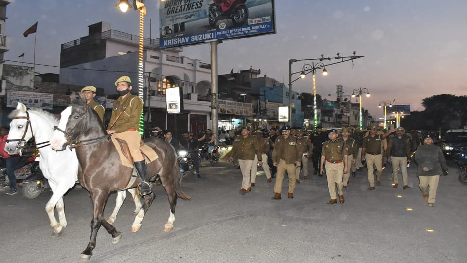 ADG foot march with police force in many areas of bareilly ahead mahashivratri