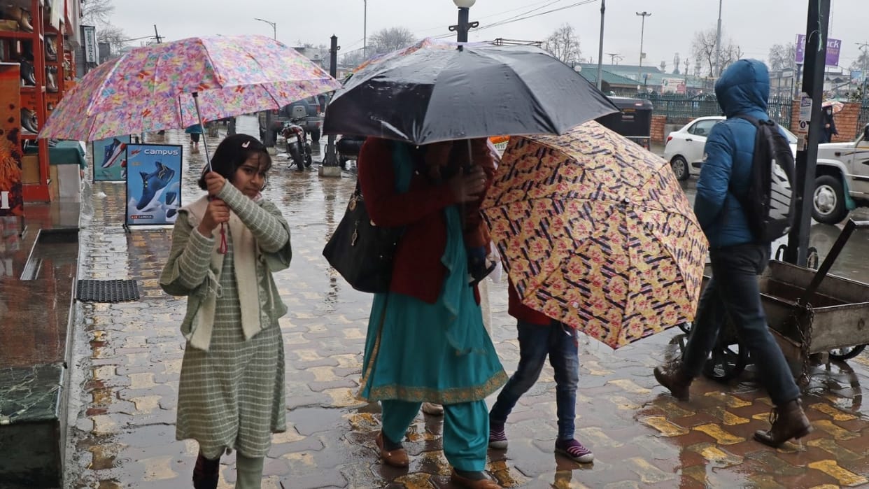 jammu kashmir weather Day started in Jammu with light rain cloudy sky
