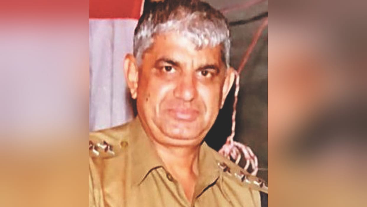 Faridabad retired dsp killed himself had lost will to live from long time police probing all angles