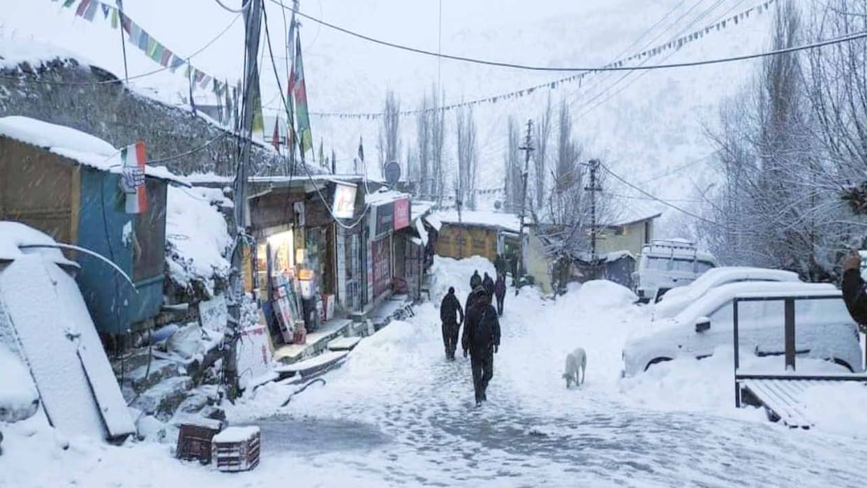 Himachal Weather: Snowfall on Rohtang, Kunzum Pass, Atal Tunnel, cloudy in Shimla