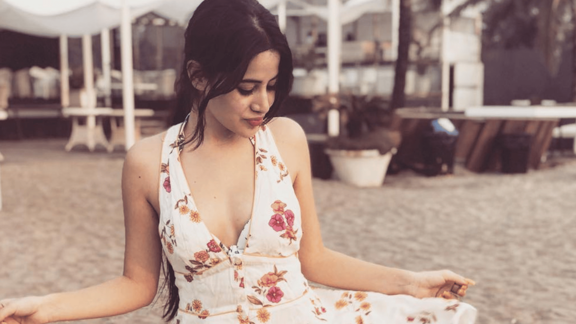 Urfi Javed Shares Confusing Proposal Photo Fans Want To know About Her Relationship status