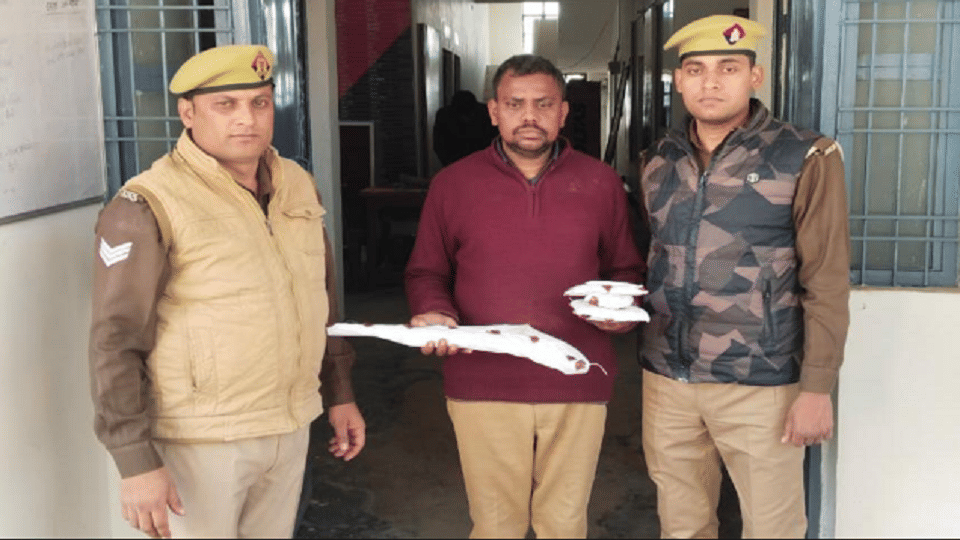 police arrested bike agency owner with smack and opium in bareilly
