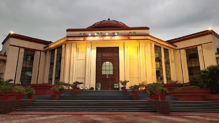 Bilaspur High Court: ईओडब्ल्यू सूचना को अधिकार से छूट देने के मामला, कोर्ट ने कहा- राज्य संशोधन करे