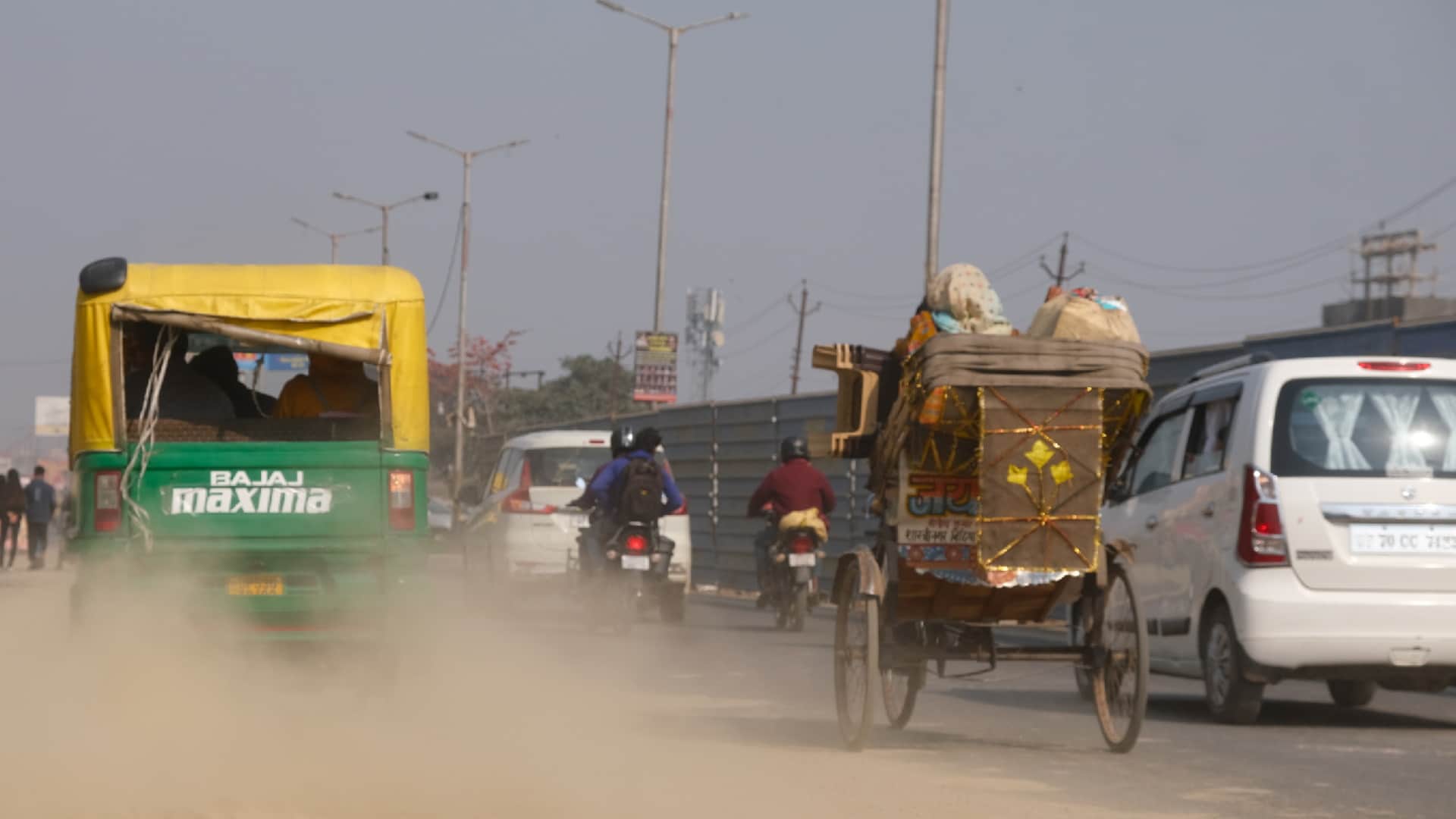 blanket of fog over Gorakhpur city shows how bad air become