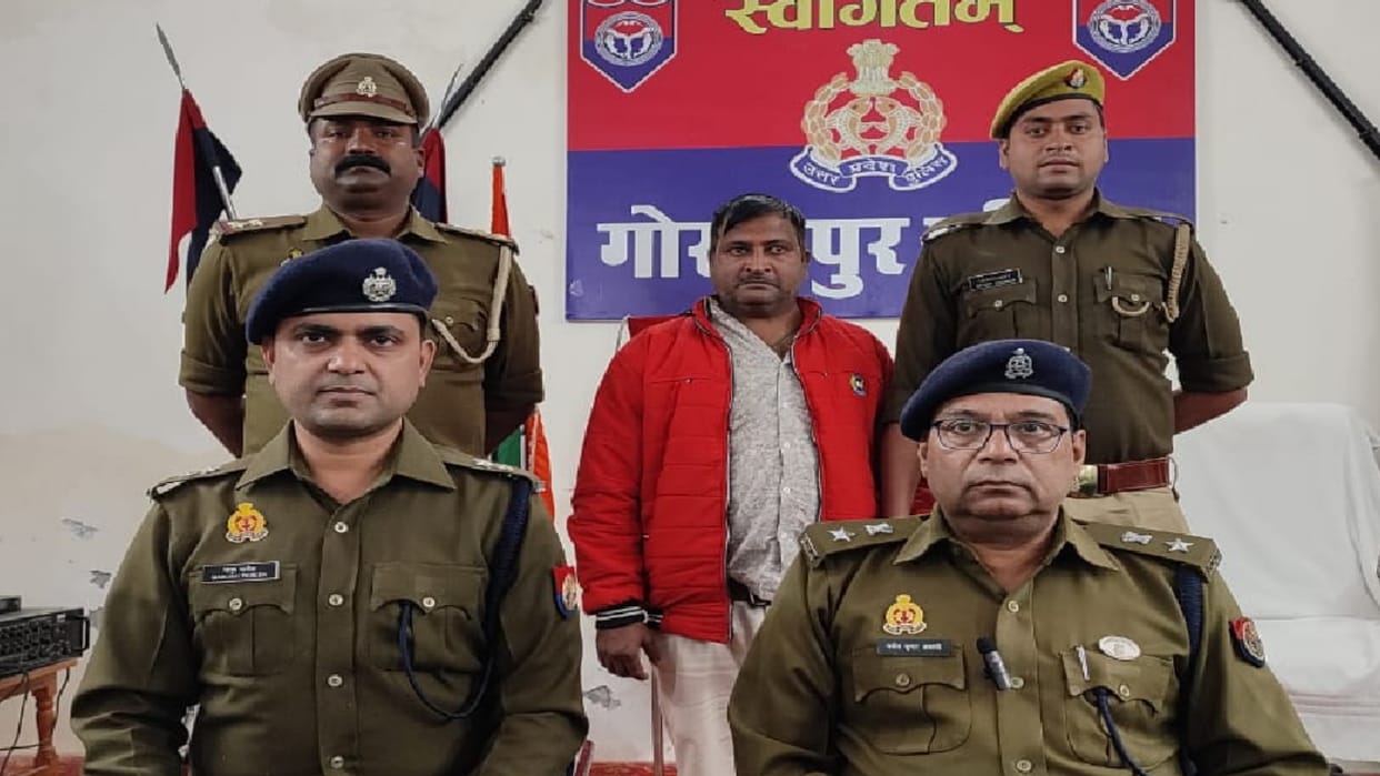 Fed up with usurers shopkeeper conspired to kidnap himself