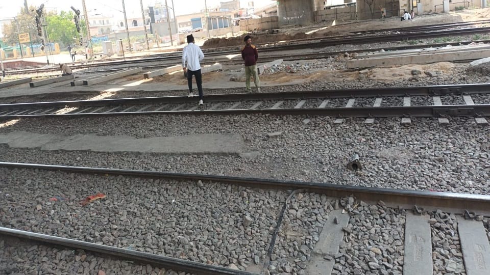 Mother-daughter killed while crossing closed railway gate in Greater Noida