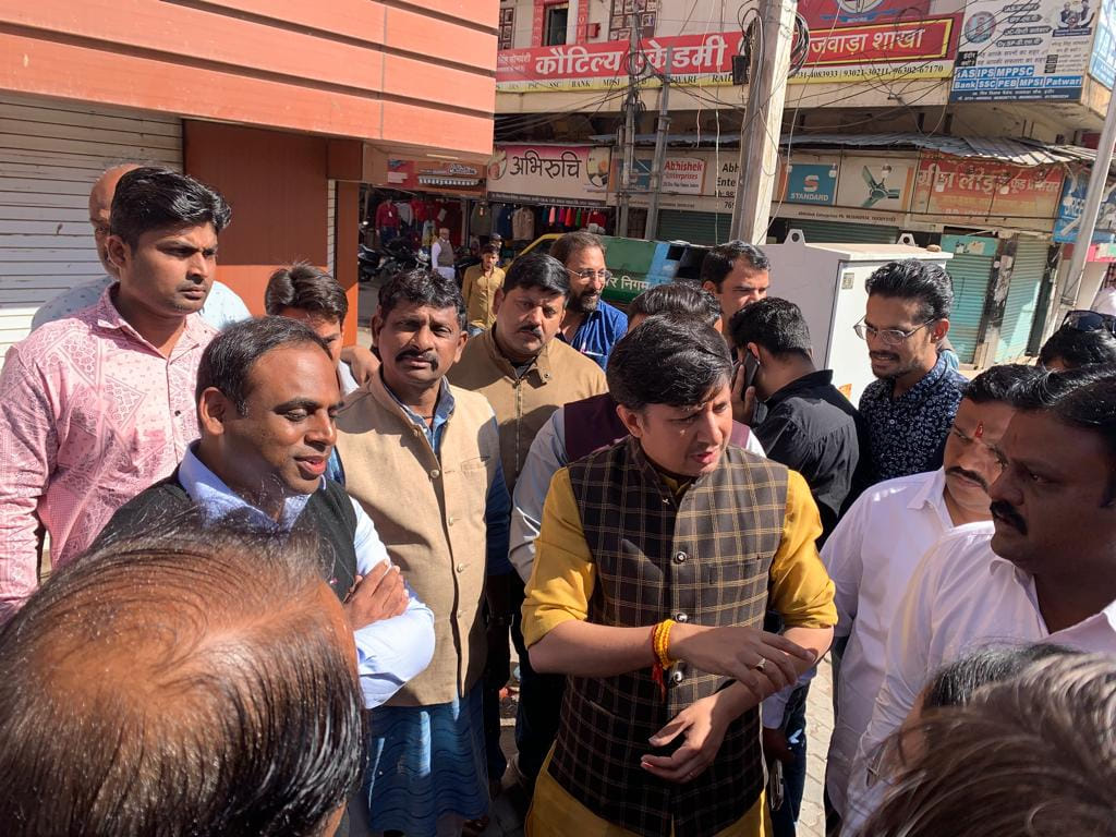 The businessman told the MLA and the collector - keep the metro only underground around Rajwada