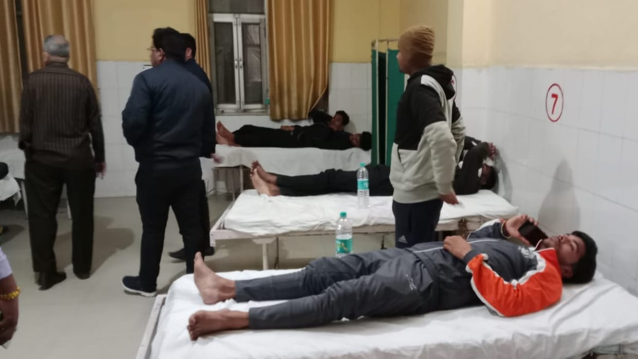 Mainpuri engineering college 21 students sick after drinking water cooler water admitted to hospital