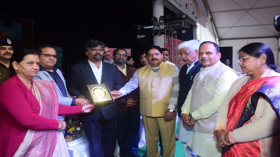 32 lakh 92 thousand crore in UP 48 thousand 351 crore investment in Aligarh