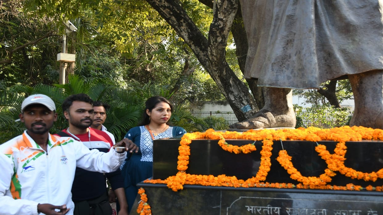There was a competition to apply the water dripping from the statue of Chandra Shekhar Azad