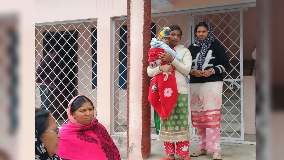 Joshimath: 181 Unsafe houses vacated from four most affected wards by landslides Photos