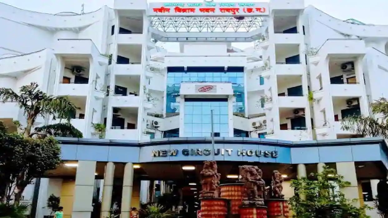 Famous litterateurs and poets visit in Raipur today