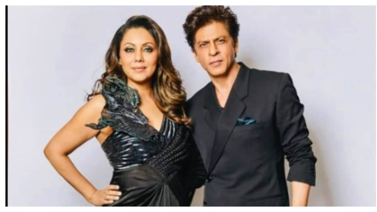Bollywood King Shah Rukh Khan and Gauri Khan know some interesting facts about their magical love story